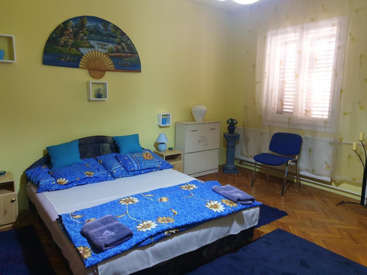 Izisz เดเบรตเซน ภายนอก รูปภาพ